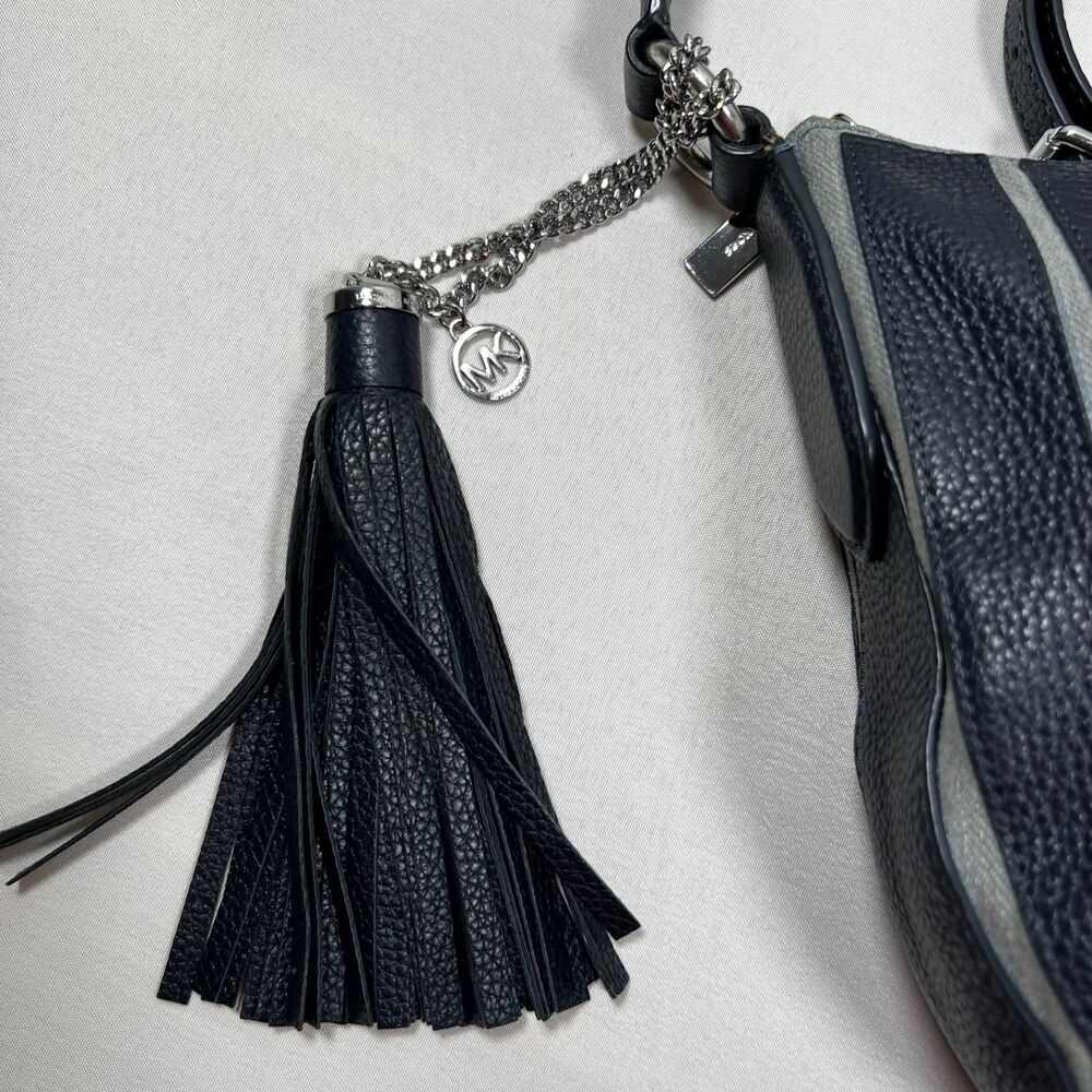 MICHAEL Michael Kors Brooklyn Appliqué  Hobo Bag Leather Wash Denim Blue - Picture 2 of 11